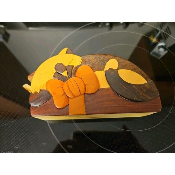 Carver Dan Wooden Sleeping Cat Puzzle Box Trinket Jewelry Box Hidden Compartment - Picture 1 of 7
